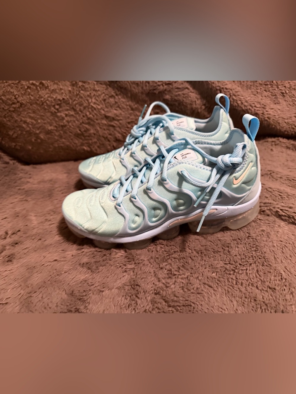 Nike women’s VaporMax Plus Pastel Blue/Seafoam Sneakers